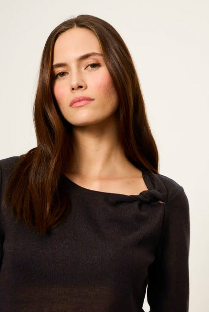 Suki Twist Top in Black | Sanctuary