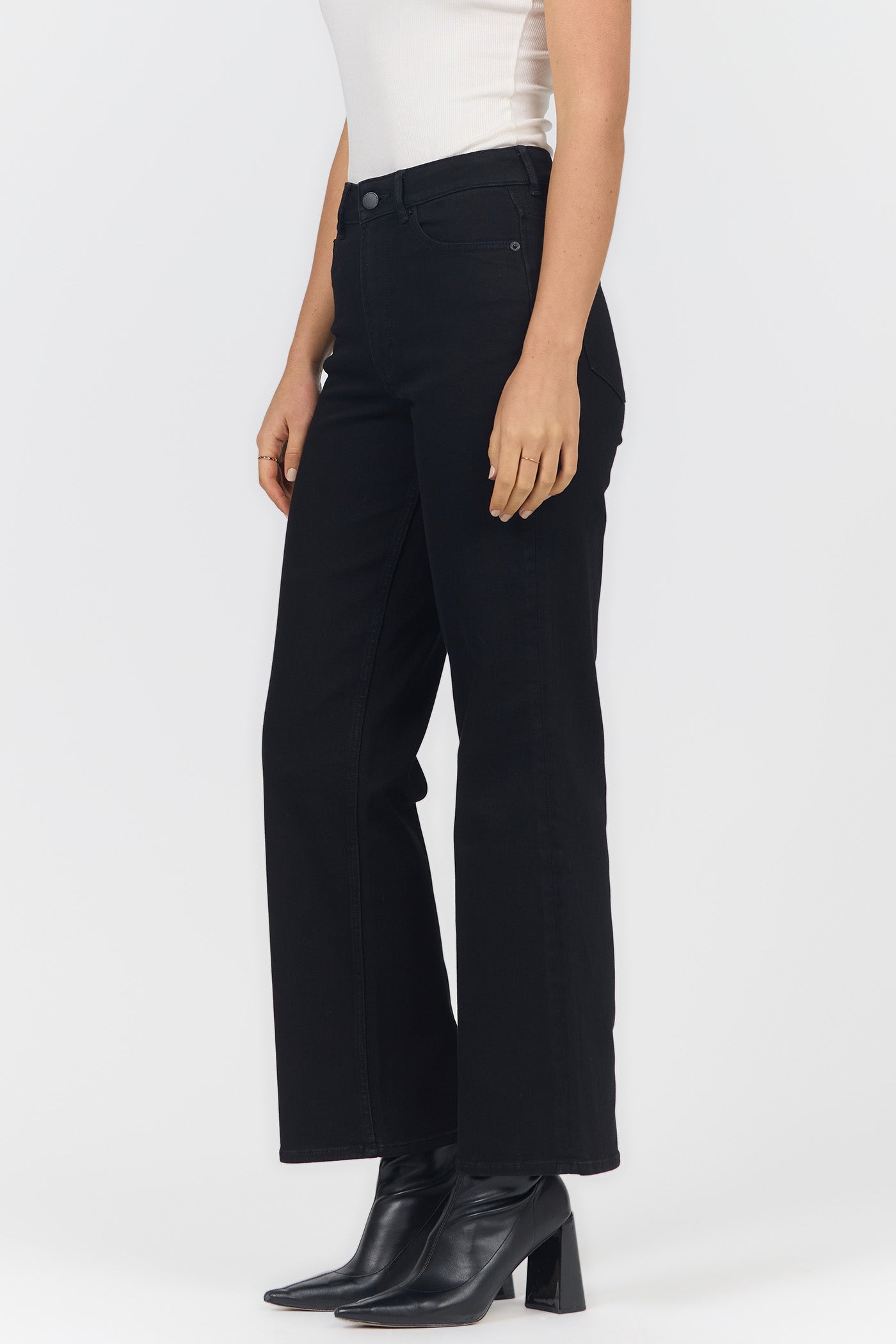 Holly High Rise Straight in Black Arrow | Dear John