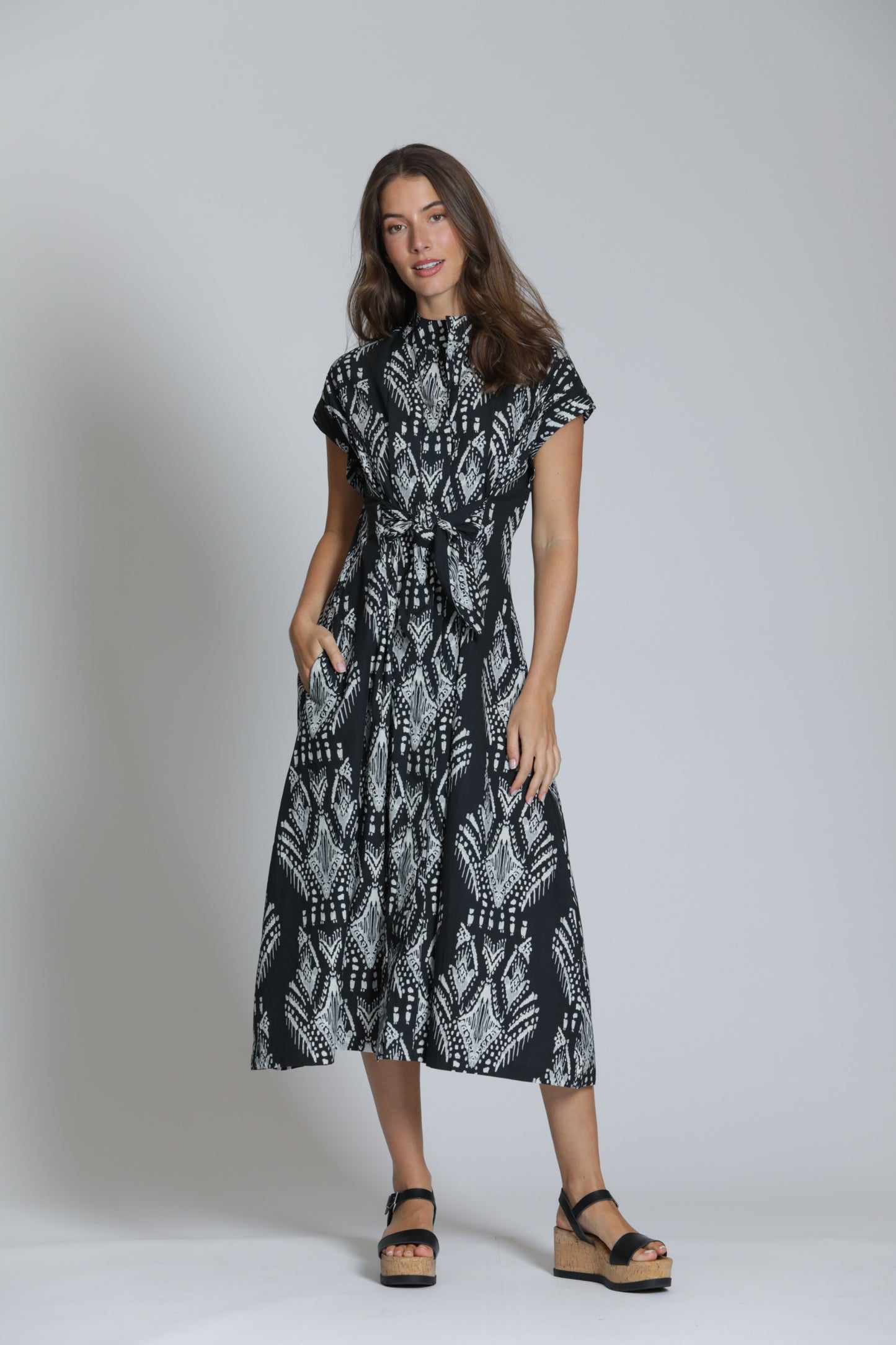 Black & White Tie Front Midi Dress | APNY