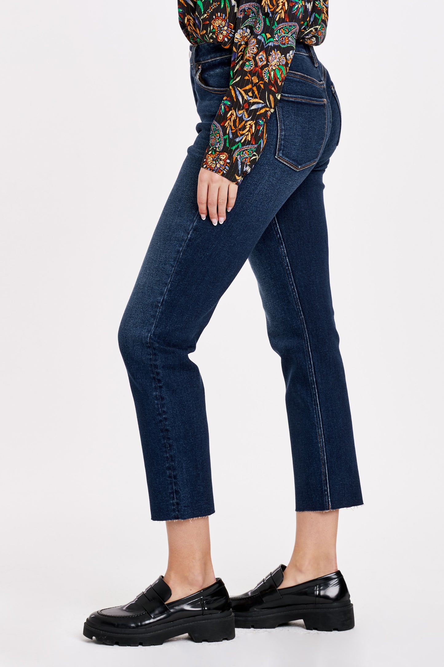 Jodi Slim Jean in Armenia