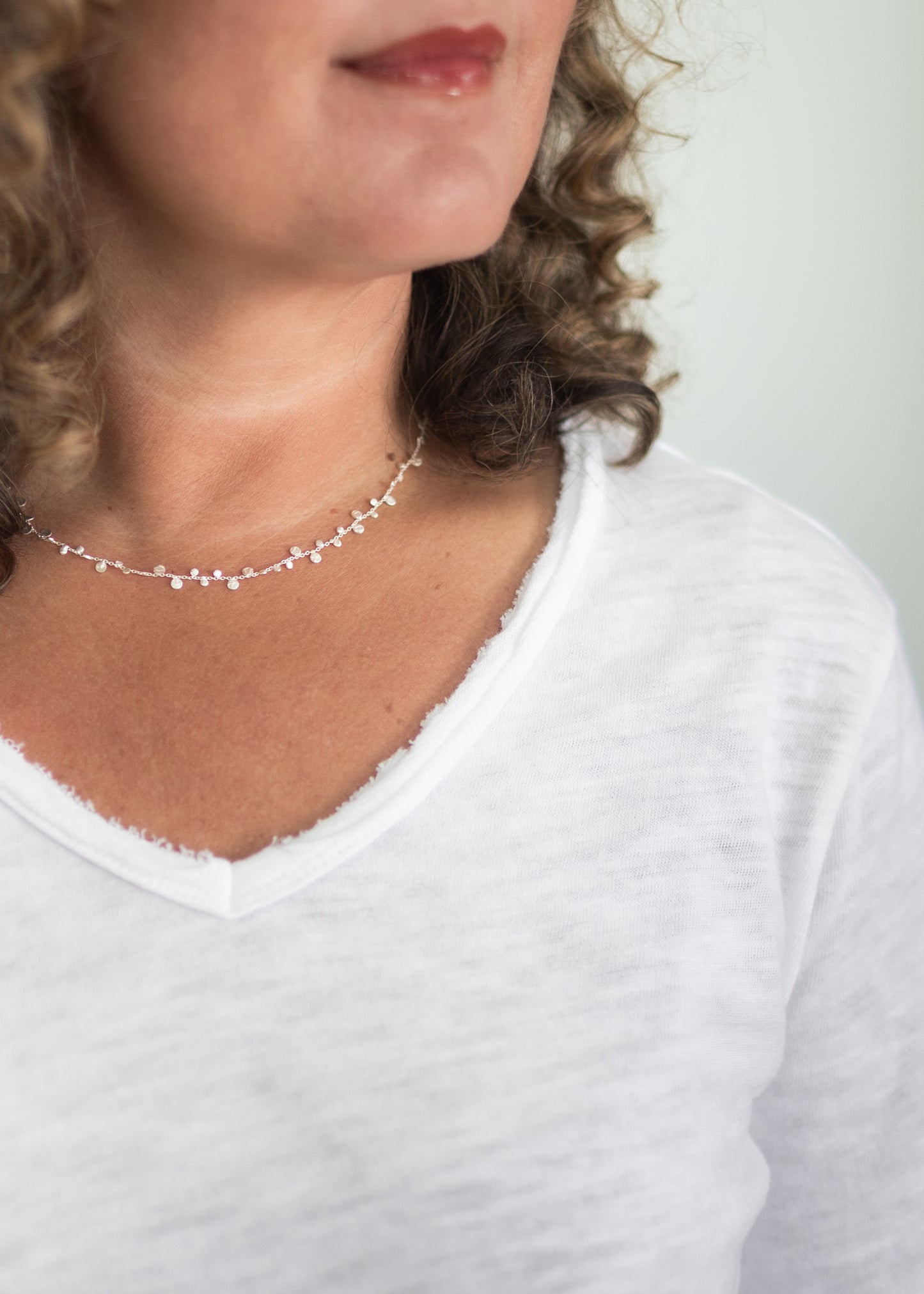 3/4 Sleeve V-Neck Top in White | Cut•Loose