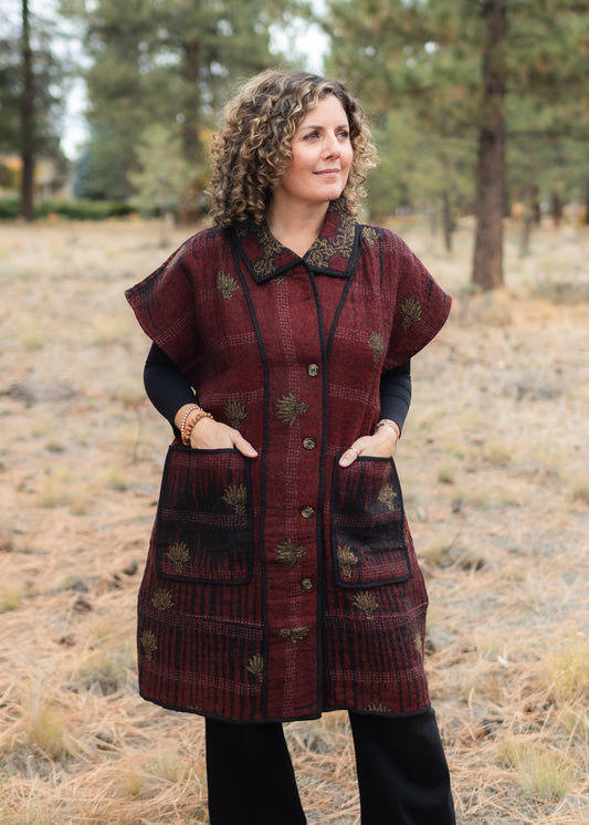 Sleeveless Coat in Lotus | Yaza