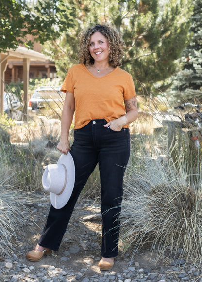 Vanya Relaxed V-Neck Tee in Spice | Dear John